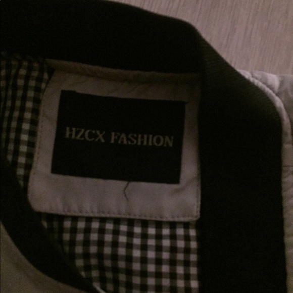 Jacket - Picture 3 of 4